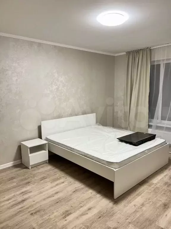 1-к. квартира, 40 м, 1/9 эт. - Фото 0