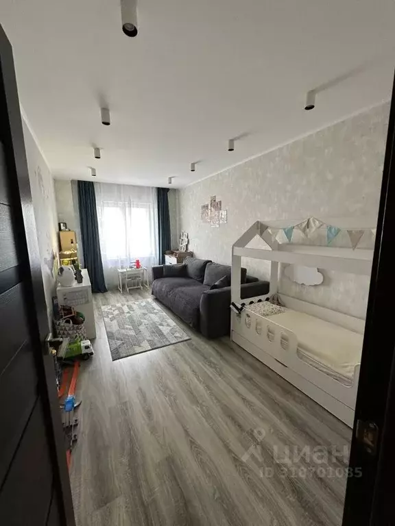 2-к кв. Ленинградская область, Гатчина Пушкинское ш., 13к1 (65.0 м) - Фото 1