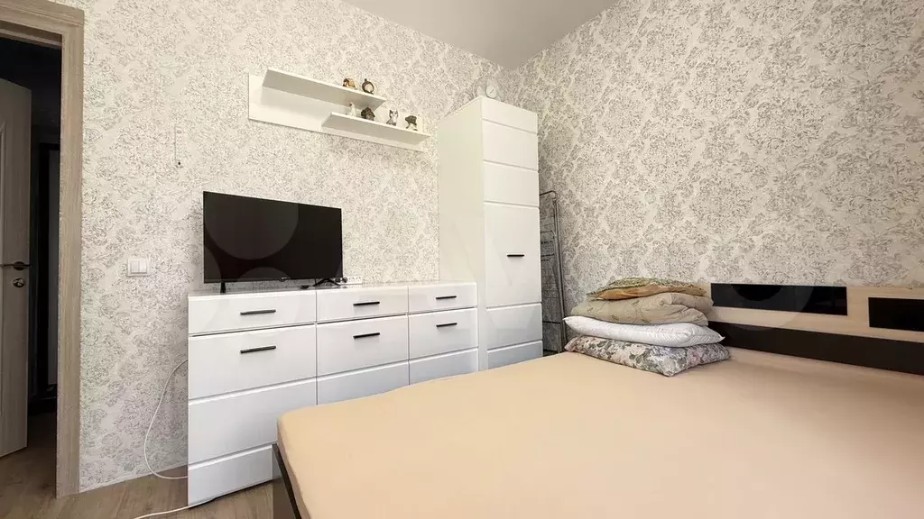 1-к. квартира, 30 м, 1/10 эт. - Фото 0