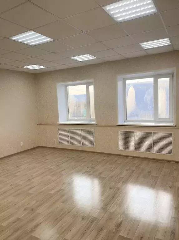 Помещение свободного назначения в Коми, Сыктывкар Колхозная ул., 38/6 ... - Фото 0