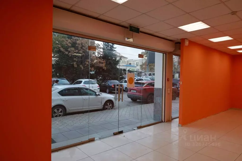 Торговая площадь в Севастополь просп. Октябрьской Революции, 38/2 (331 ... - Фото 1