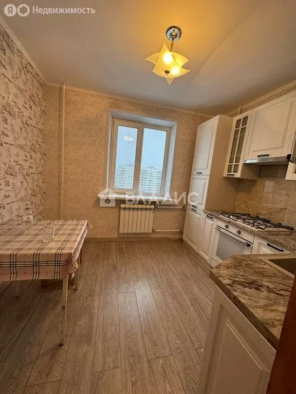 1-комнатная квартира: Строитель, улица 5 Августа, 15 (33.7 м) - Фото 2