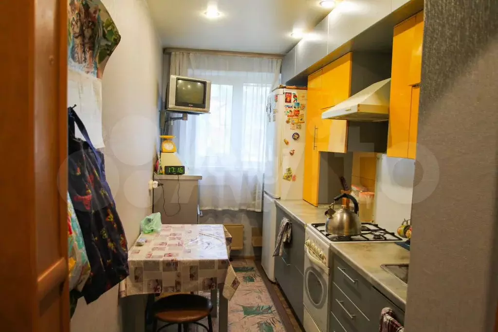 Комната 13 м в 5-к., 1/9 эт. - Фото 0