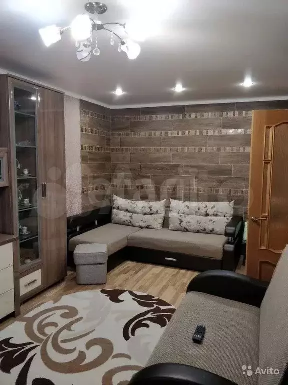 2-к. квартира, 50 м, 1/10 эт. - Фото 0