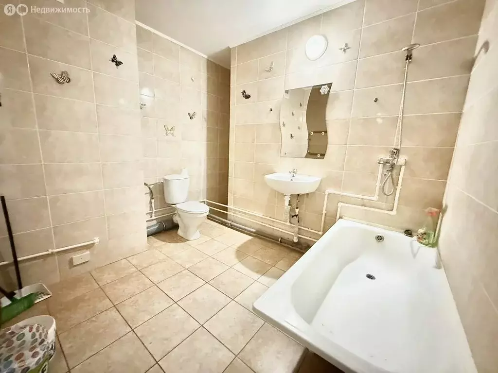 2-комнатная квартира: Челябинск, улица Петра Сумина, 12 (74 м) - Фото 1