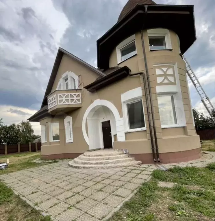 Дом 200 м на участке 6 сот. - Фото 0