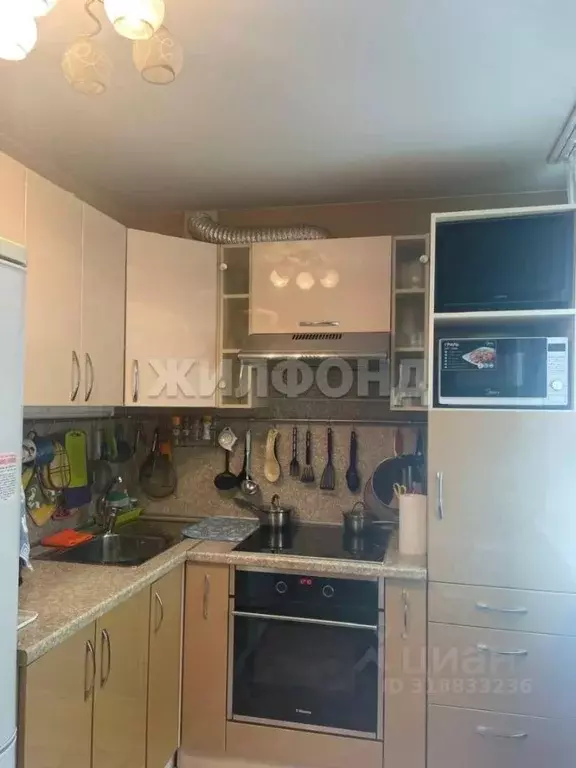 3-к кв. Новосибирская область, Новосибирск Новосибирская ул., 26 (58.0 ... - Фото 0