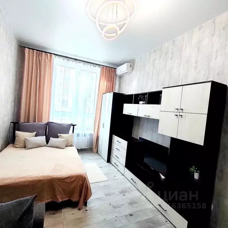 1-к кв. Краснодарский край, Динская ст-ца ул. Красная, 162/2к2 (42.0 ... - Фото 1