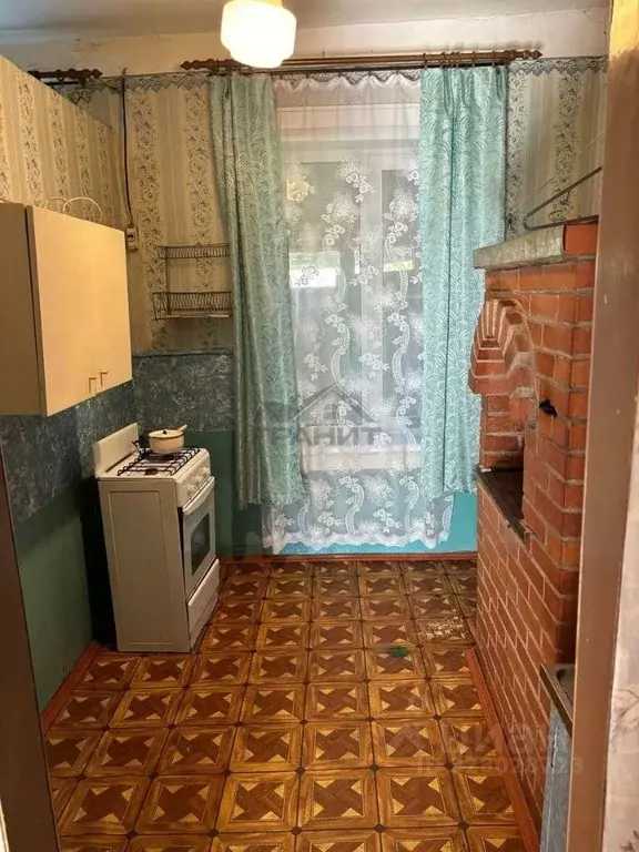 2-к кв. Новгородская область, Крестцы рп ул. Конева, 25 (23.5 м) - Фото 1