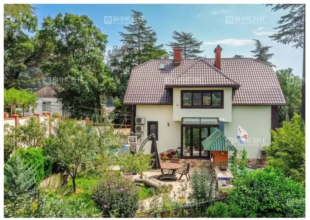 Дом в Краснодарский край, Сочи ул. Чекменева, 10/1 (250 м) - Фото 2