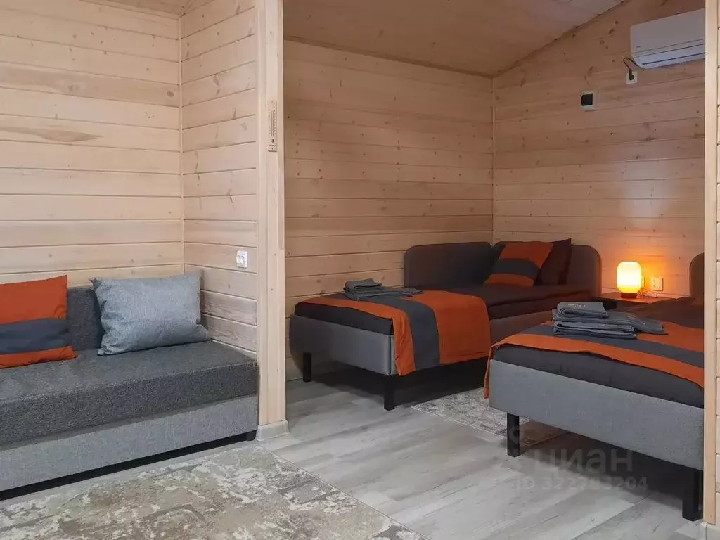 Дом в Воронежская область, Богучарский район, Поповское с/пос, с. ... - Фото 0