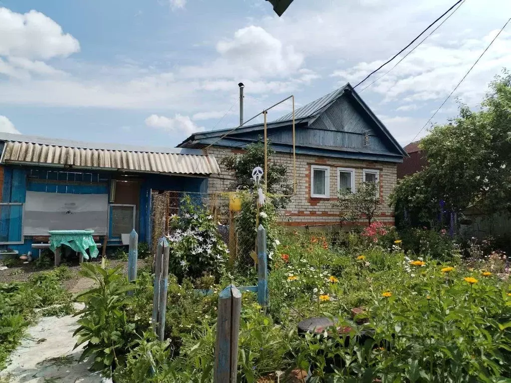 Дом в Мордовия, Лямбирский район, Атемарское с/пос, с. Новая Уда ул. ... - Фото 1