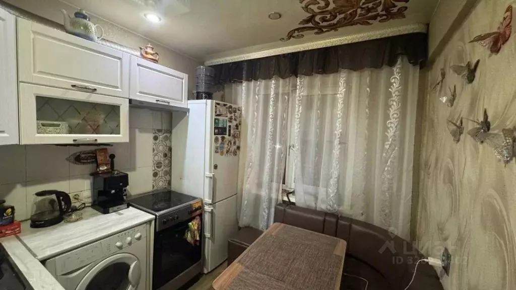 3-к кв. Иркутская область, Иркутск ул. Розы Люксембург, 233 (58.2 м) - Фото 1