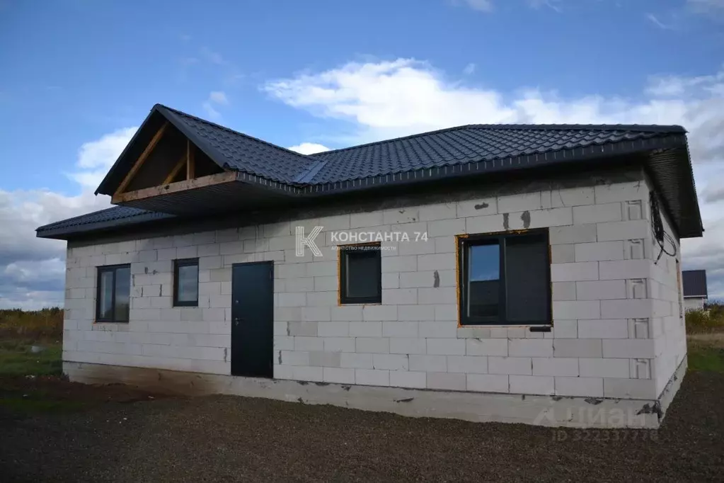 Дом в Челябинская область, Красноармейский муниципальный округ, д. ... - Фото 1