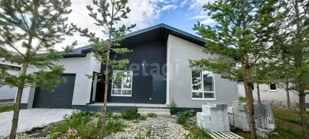 Дом в Свердловская область, Белоярский муниципальный округ, пос. ... - Фото 1