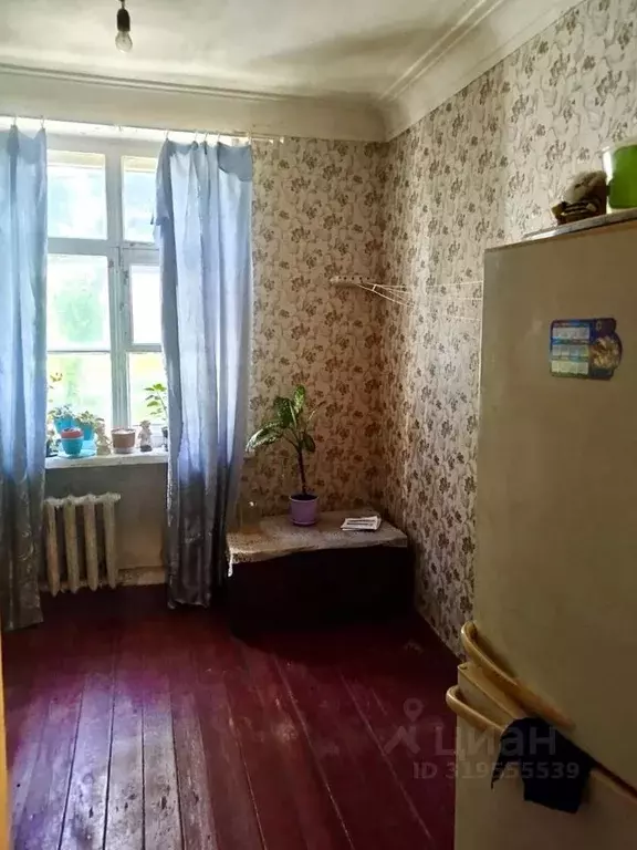 Комната Ленинградская область, Волхов бул. Чайковского, 4 (10.8 м) - Фото 1