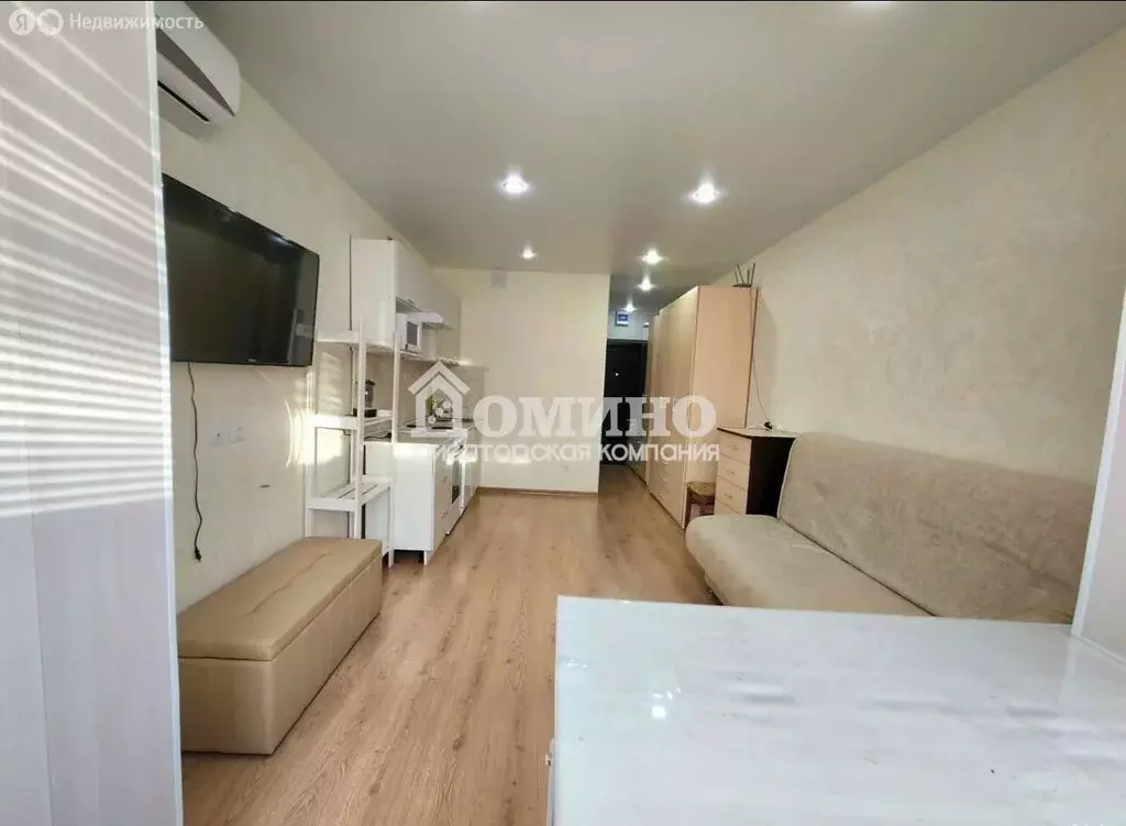Квартира-студия: Тюмень, улица Тимофея Чаркова, 28 (20.7 м) - Фото 0