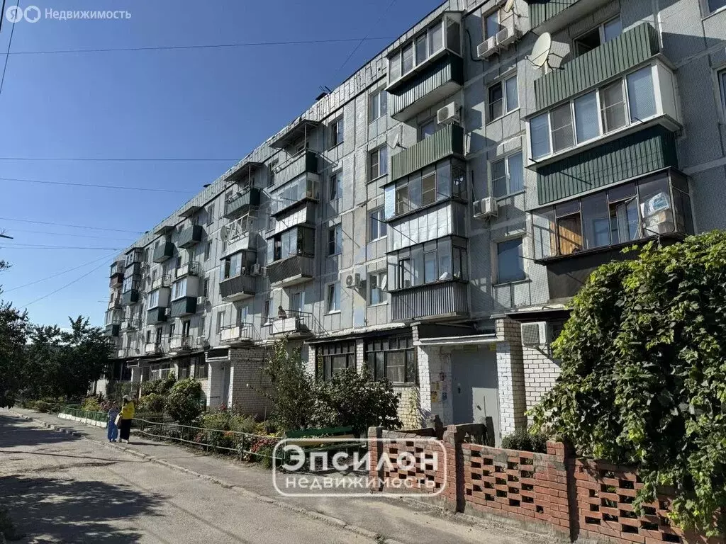 2-комнатная квартира: Курск, улица Бойцов 9-й Дивизии, 186 (47.6 м) - Фото 2