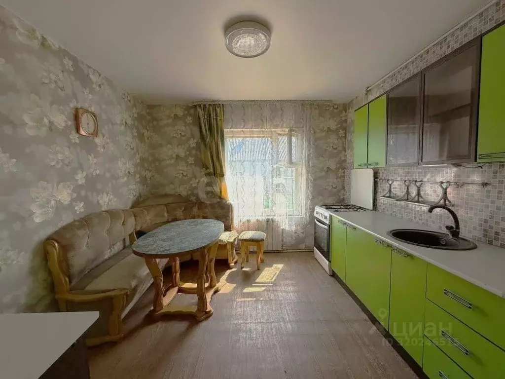 Дом в Вологодская область, Великий Устюг ул. Победы, 21 (68 м) - Фото 0