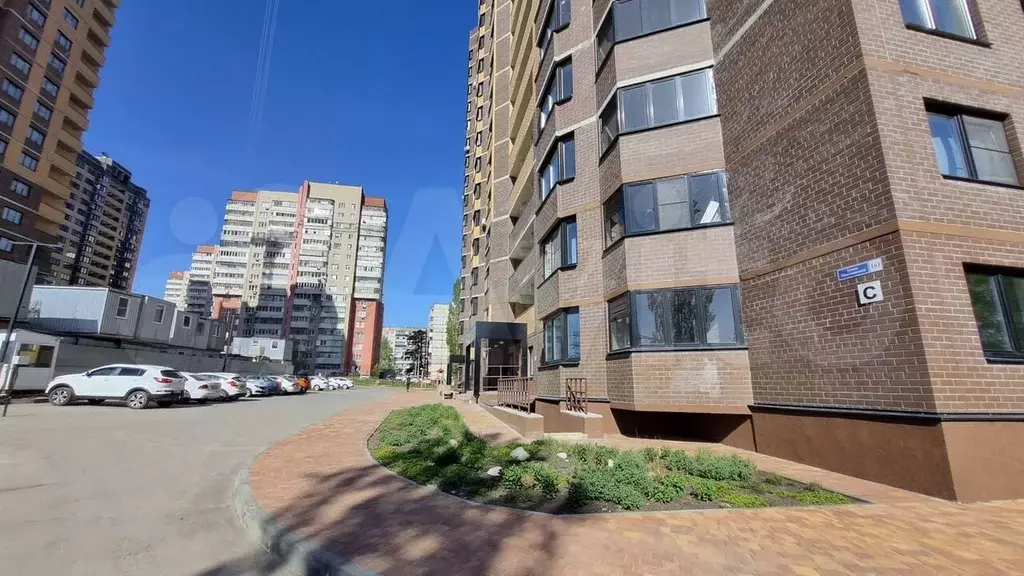 4-к. квартира, 80 м, 1/17 эт. - Фото 1