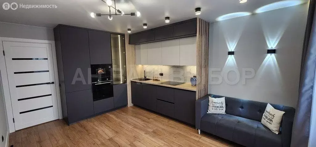 2-комнатная квартира: Тюмень, улица Павла Шарова, 21 (67.5 м) - Фото 2