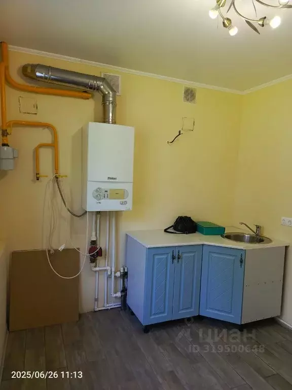 3-к кв. Краснодарский край, Кореновск ул. Фрунзе, 102А (63.2 м) - Фото 1