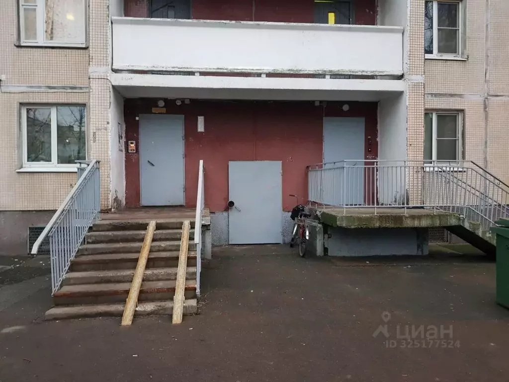 Офис в Санкт-Петербург ул. Коммуны, 32к2 (13 м) - Фото 1