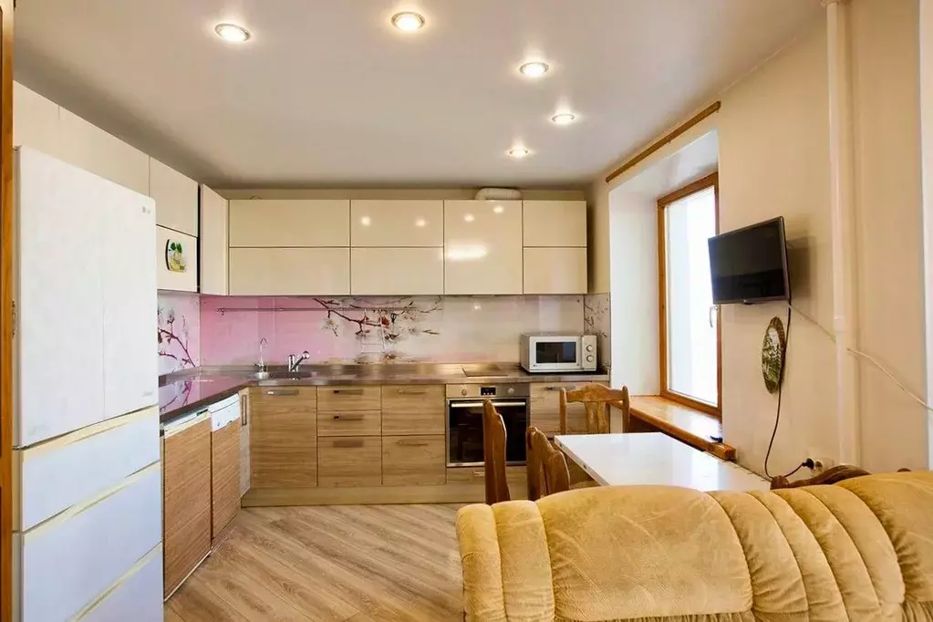 4-к кв. Приморский край, Владивосток просп. Красного Знамени, 78 (83.8 ... - Фото 1