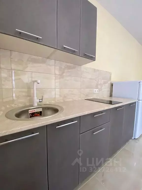 Комната Крым, Сакский район, Новофедоровка пгт ул. Южная, 49 - Фото 1