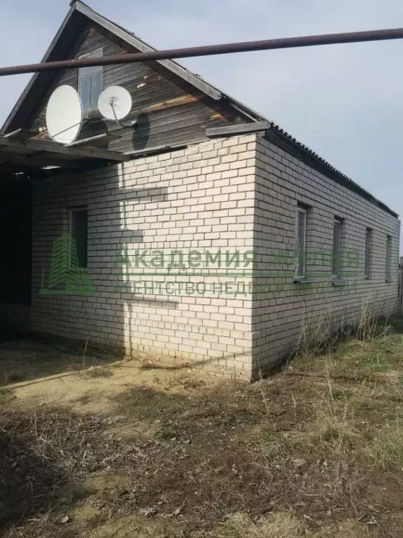 Дом в Саратовская область, Татищевский район, Вязовское муниципальное ... - Фото 1