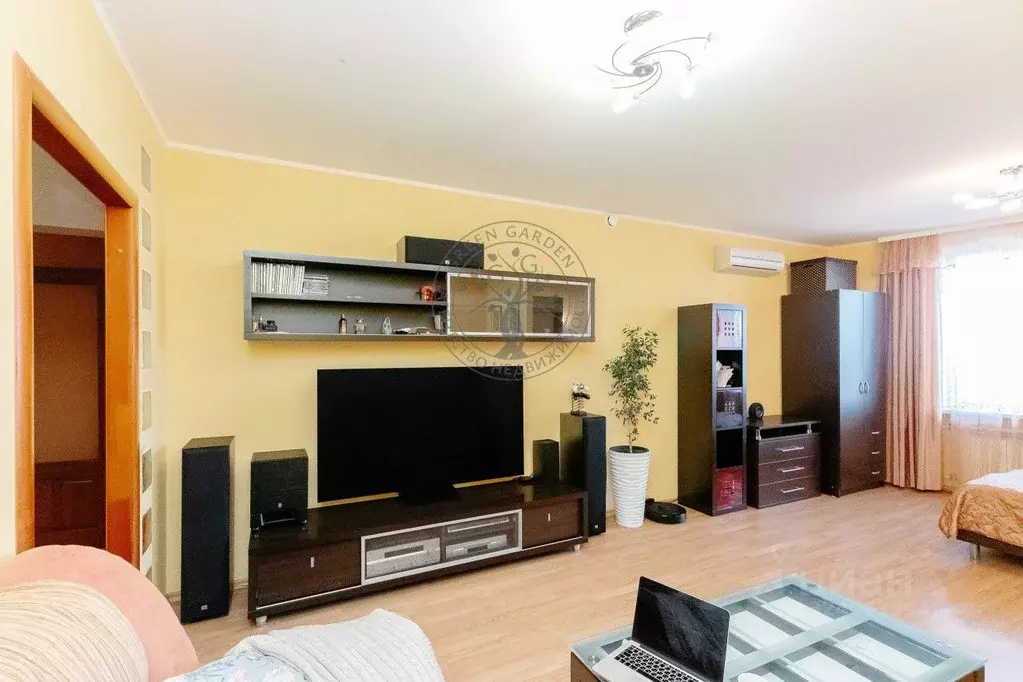 2-к кв. Свердловская область, Екатеринбург ул. Фролова, 19к1 (76.3 м) - Фото 1