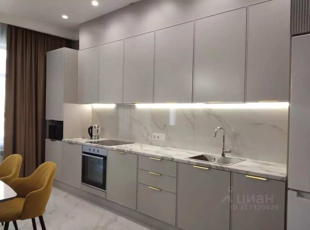 3-к кв. Воронежская область, Воронеж пл. Ленина, 6 (98.0 м) - Фото 1