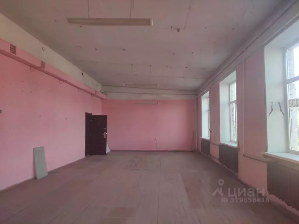 Торговая площадь в Брянская область, Трубчевск ул. Ленина, 86 (160 м) - Фото 0