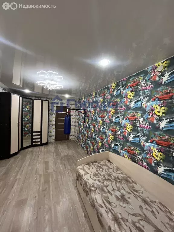 2-комнатная квартира: Каменск-Уральский, микрорайон Октябрьский, улица ... - Фото 2