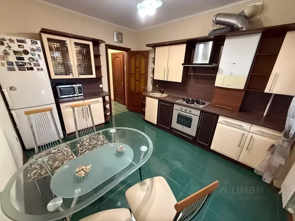 3-к кв. Астраханская область, Астрахань Тихий пер., 6 (100.0 м) - Фото 1