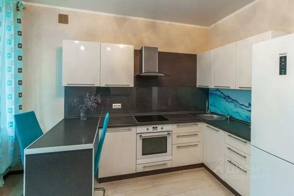 2-к кв. Омская область, Омск ул. Крупской, 14К1 (52.0 м) - Фото 1