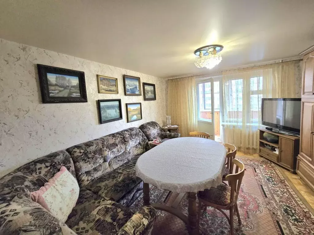 3-к кв. Смоленская область, Смоленск просп. Гагарина, 26 (75.0 м) - Фото 1