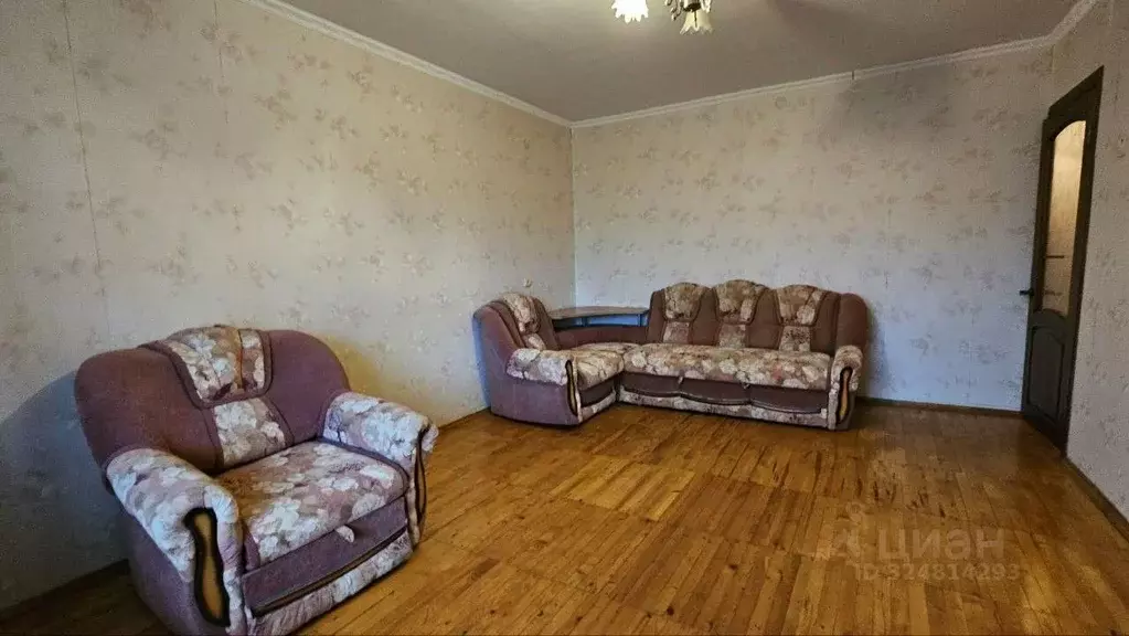 2-к кв. Свердловская область, Полевской Зеленый Бор-1 мкр, 11 (50.0 м) - Фото 1