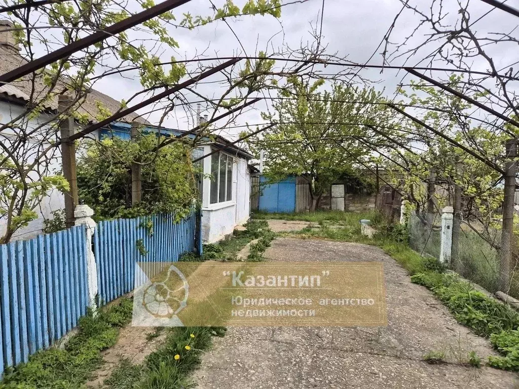 Дом в Крым, Ленинский район, с. Калиновка  (66 м) - Фото 1