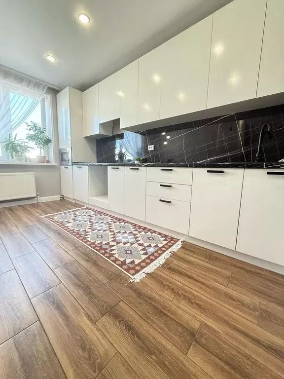 Продаётся 2-к квартира, 65 м - Фото 0