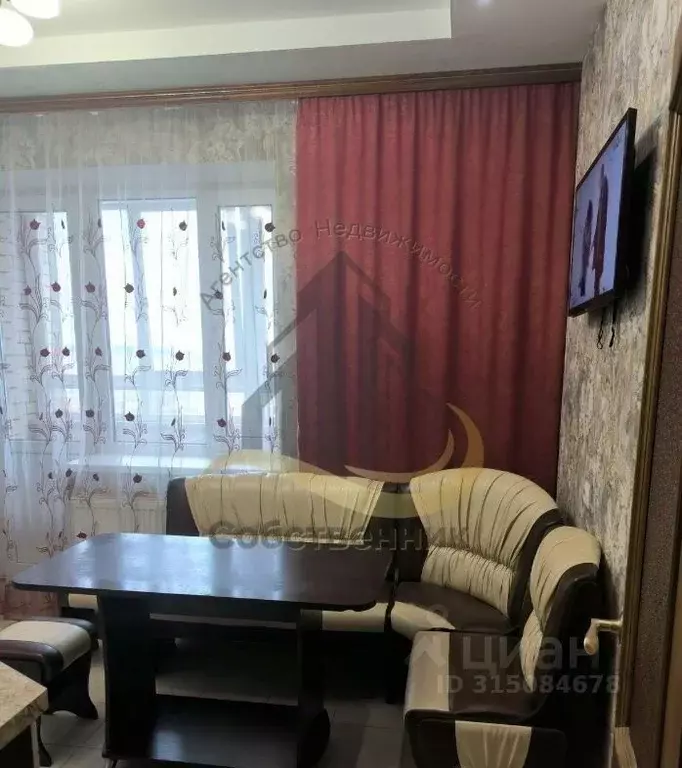 2-к кв. Белгородская область, Старый Оскол Степной мкр, 27 (75.0 м) - Фото 1