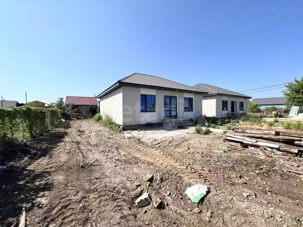 Дом в Оренбургская область, Оренбургский район, Весенний сельсовет, ... - Фото 1