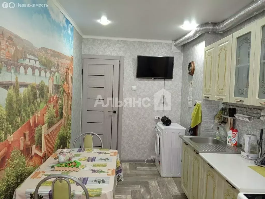 3-комнатная квартира: Волгодонск, улица Маршала Кошевого, 6 (64 м) - Фото 2