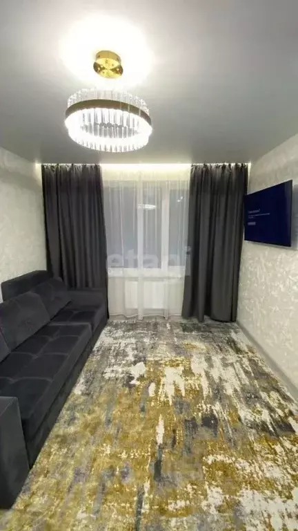 1-к кв. Ямало-Ненецкий АО, Новый Уренгой Сибирская ул., 31А (37.5 м) - Фото 0