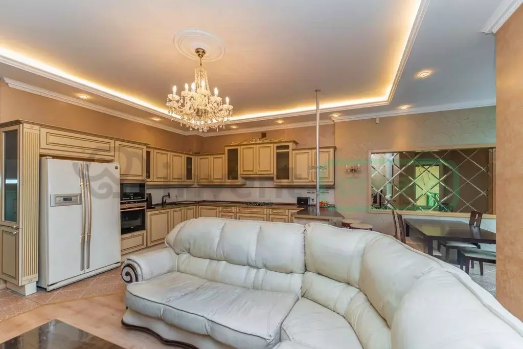 Таунхаус в Калининградская область, Калининград ул. Александра ... - Фото 1