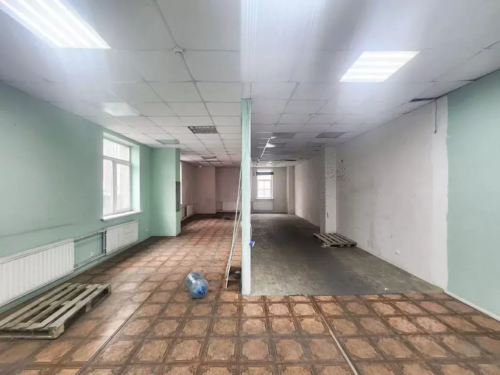 Помещение свободного назначения в Санкт-Петербург наб. Обводного ... - Фото 1