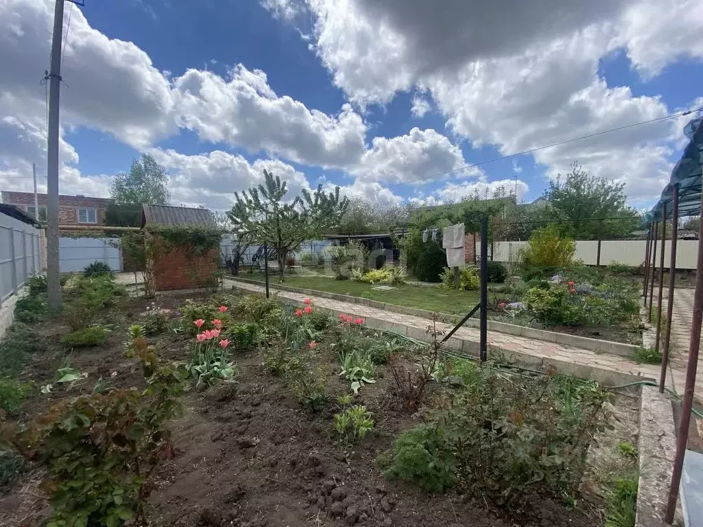 Дом в Краснодарский край, Ейск ул. Белинского (64 м) - Фото 2