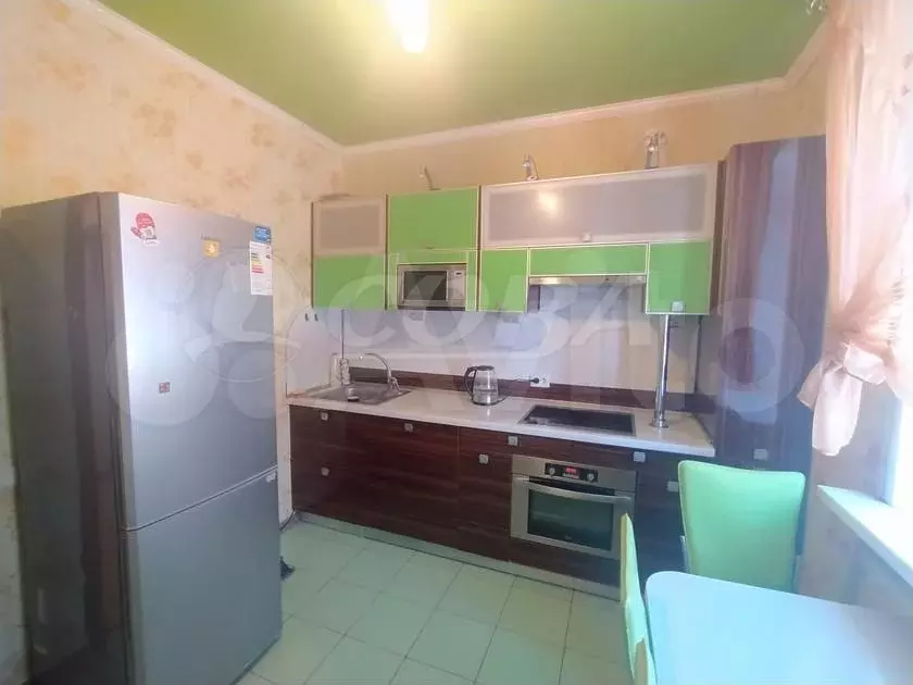 2-к. квартира, 55 м, 2/9 эт. - Фото 0