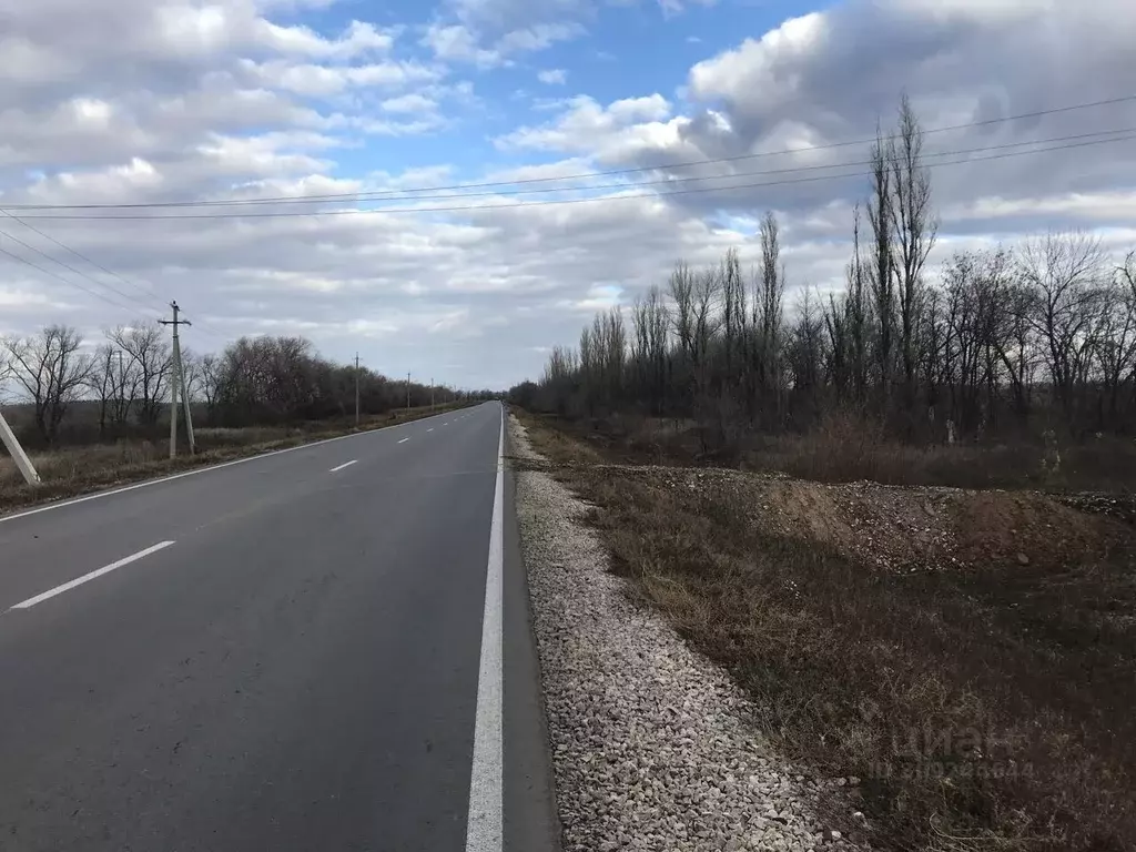 Участок в Саратовская область, Энгельсский район, Красноярское ... - Фото 1