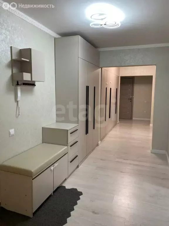 4-комнатная квартира: Альметьевск, улица Ленина, 187 (110.4 м) - Фото 1